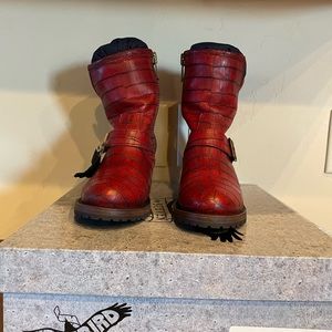 FreeBird Carlitos Red Crocodile